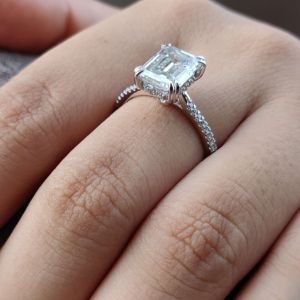 Elegant Fashion <b>Jewelry</b> Wholesale 10K Gold <b>Emerald</b> Hidden Halo Lab-Grown Diamond Wedding Ring <b>Set</b> for Women - Product Image 3