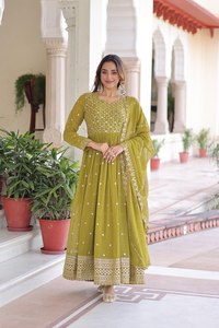 Robe Anarkali / Salwar Kameez longue en tissu Faux Georgette couleur Mahendi, richement brodée, pour soirée, prix de gros - Product Image 5