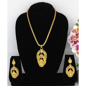 Collier de mode pendentif bijoux en or Dubaï africain plaqué or ensemble de bijoux de mode européenne traditionnelle africaine - Product Image 1