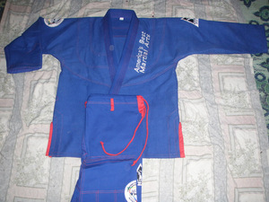 Taekwondo uniformes personnalisés de haute qualité Arts martiaux Gi confortable respirant léger Taekwondo karaté costume hommes femmes enfants - Product Image 3