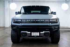 Hummer EV 2X de G-M-C, Modelo 2024, Usado de Alta Gama - Product Image 2