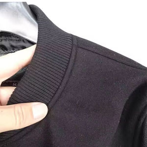 เสื้อแจ็กเก็ตทีมมหาวิทยาลัยสำหรับผู้ชายแขนหนังขนสัตว์แบบกำหนดเองผลิตโดยองค์กร - Product Image 4