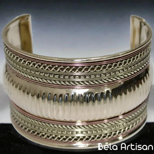 Bracelet en laiton vintage fait à la main et boucles d'oreilles lustre papillon ensemble bijoux artisanaux pour les fêtes acheteurs en gros bienvenue! - Product Image 2