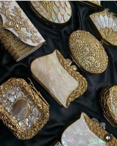 Pochette en résine écologique faite à la main Sac à main de créateur de luxe Design décoratif de haute qualité - Product Image 3