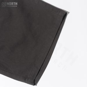 Shorts de sport pour hommes en polyester 100 %, couleur unie personnalisable, anti-plis, écologiques, haute qualité, teinture unie, vente en gros - Product Image 4