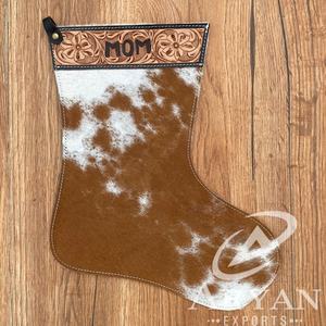 Bas de vacances de Noël de haute qualité faits à la main en cuir de vachette usiné occidental maman décoration de la maison de Noël bas - Product Image 1