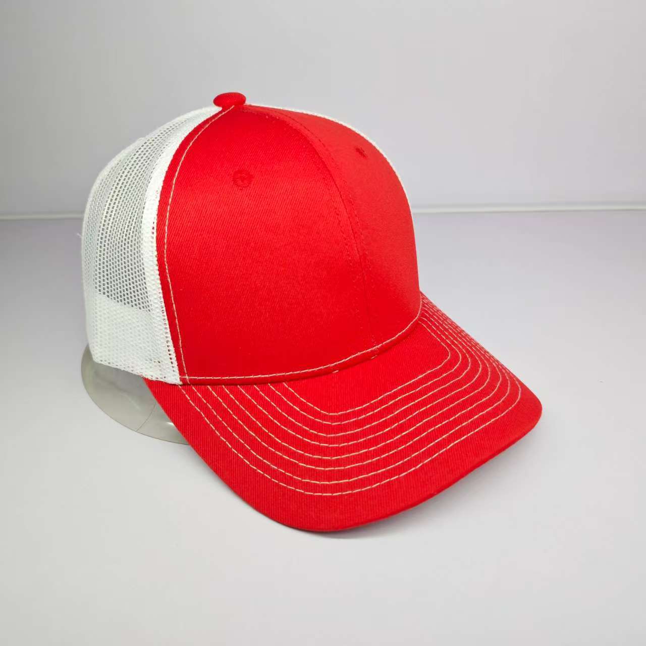 แดง &amp; ขาว