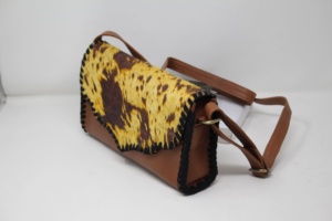 Vente en gros de petits sacs carrés en liège minimalistes personnalisés pour femmes sacs à bandoulière pour fille femme - Product Image 2