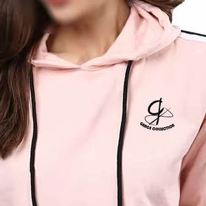 Suéter personalizado con mangas y hombros caídos y estilo de ajuste relajado 100% algodón Crop Top Sudadera con capucha para mujer - Product Image 6