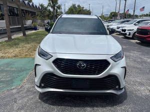 Oferta Especial 2022: Highlander XSE AWD XSE 4 Puertas SUV - Product Image 3