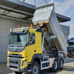 Camión Vol-vo FMX 2015 con Motor Euro 5, Tracción 8x4 y Capacidad de Carga de 30T - Product Image 1