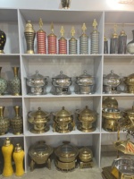 Accessoires de restauration en or comprenant des plats de luxe avec des assiettes de serveur de couvercle Snacks Serveurs Standees Présentoir de fruits