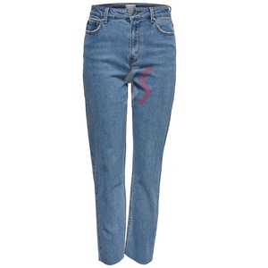 กางเกงยีนส์ซักสีฟ้าอ่อนของผู้หญิงใส่สบายและทันสมัยล่าสุด - Product Image 2