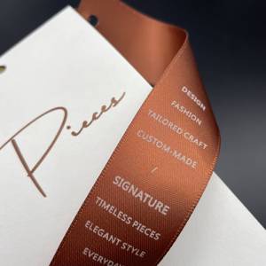 <span class=keywords><strong>Abbigliamento</strong></span> stampato su misura appendere le stringhe di carta Logo <span class=keywords><strong>etichette</strong></span> <span class=keywords><strong>per</strong></span> gli indumenti sigillo perfetto <span class=keywords><strong>per</strong></span> gli articoli di <span class=keywords><strong>abbigliamento</strong></span> - Product Image 4