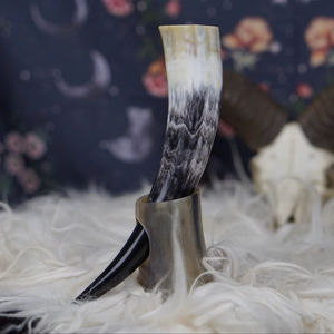 Cuerno Natural para Beber Estilo Vikingo de Alta Calidad Pulido Ecológico Diseño Animal de Cuerno de Búfalo - Product Image 1