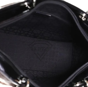 Sac en cuir véritable en cuir de vachette véritable avec logo personnalisé blanc et noir fermeture à glissière portable imperméable pour l'automne et l'été sac en cuir - Product Image 3