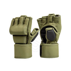 Gants de boxe personnalisés MMA en cuir PU Grappling Punching demi-doigts Gants - Product Image 4