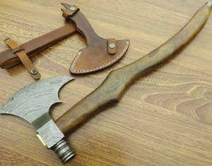 Tomahawk en acier damas fait à la main à haute teneur en carbone pour camping en plein air manche en bois de qualité industrielle personnalisé en cuir protégé - Product Image 1