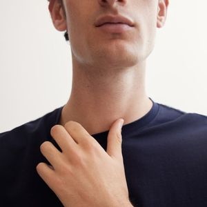 เสื้อยืดผู้ชายผ้าฝ้ายทรงหลวมสีพื้นสไตล์อินเทรนด์เสื้อยืดหลวมฟิตเนสสีพื้นสำหรับฤดูร้อน - Product Image 3