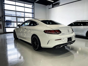 Bonne affaire pour la berline <span class=keywords><strong>C</strong></span> <span class=keywords><strong>300</strong></span> 2019, moteur turbo 8L, pack <span class=keywords><strong>AMG</strong></span> <span class=keywords><strong>Line</strong></span>, automatique - Product Image 3