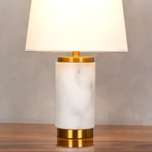 Lampe de table en marbre blanc | Luminaire décoratif de luxe moderne pour la maison, le bureau, l'hôtel | Fourniture en gros en vrac OEM - Product Image 2