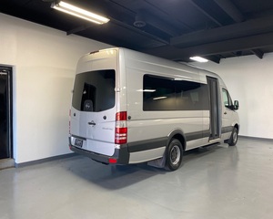 Camping-cars de luxe personnalisés pour la famille, neufs, Sprinter, à vendre, 4-6 personnes, aluminium, charge utile de 3000 kg, modernes - Product Image 6