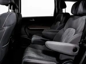 G I C Tlumpchl M6 Pro Van Turbo Automática 2025, Cuero, R18, Aleación de Aluminio, Volante a la Izquierda, Euro VI, 5 Asientos - Product Image 3