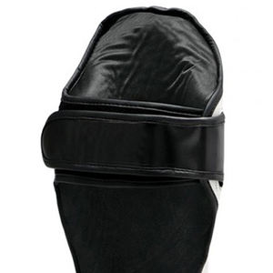 Espinillera de cuero ajustable de alta calidad con etiqueta personalizada Nueva llegada Impresión de protección diversa Diseño personalizado - Product Image 5