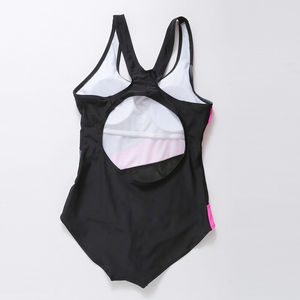 Maillot de bain une pièce noir pour femmes avec imprimé vague abstraite vert néon et blanc pour la natation, les vêtements de plage et les activités en piscine - Product Image 4