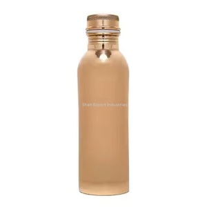 Bouteille d'eau en cuivre au design martelé le plus exigeant, finition brillante pour le bureau, l'école, la salle de sport, le yoga, une boisson parfaite - Product Image 5