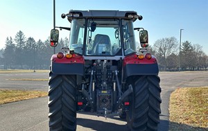 Ventes promotionnelles Tracteur Massey Ferguson 5S 135 Deluxe avec chargeur frontal 135 chevaux Massey Ferguson 5S 135 Tracteur agricole - Product Image 2