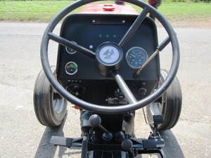 Tractor Agrícola Massey Ferguson 265 de 60HP 4WD con Caja de Cambios y Bomba - Product Image 3