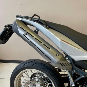 Motocicleta Todoterreno BETAMOTOR MOTARD 4.0 M4 de un Solo Cilindro, Combustible de Gasolina, Cilindrada de 150cc y 200cc, Arranque a Patada - Product Image 4