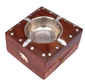 Cenicero de Madera Maciza Pulida Estilo Antiguo Personalizado con Cuatro Ranuras y Tallado para Decoración del Hogar - Product Image 4