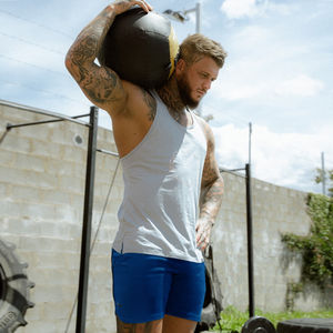 กางเกงขาสั้นผู้ชายผ้าโพลีเอสเตอร์สำหรับวิ่งออกกำลังกายระบายอากาศได้ดีไซส์พิเศษออกแบบได้ตามต้องการฤดูร้อน - Product Image 4