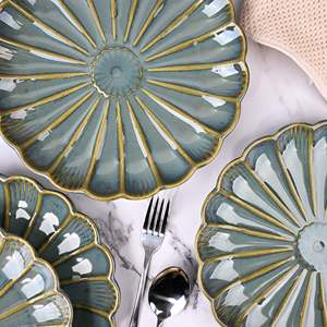 Assiettes en céramique marron en forme de fleur, lot de 4, 10,5 pouces, design bohème, personnalisables pour la maison et les fêtes, nouvelle collection pour hôtels - Product Image 6