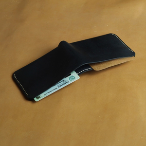 2024 nouveau portefeuille en cuir pour hommes à prix raisonnable hommes sac à main en cuir carte courte Bi pli à la main portefeuille OEM entretenu - Product Image 6