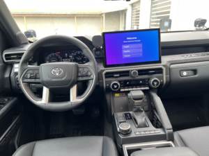 Toyota Tacoma Limited Hybride d'occasion propre 2024 - Product Image 6