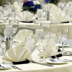 ผ้าเช็ดปากสี่เหลี่ยมจัตุรัสขนาด 16*16 นิ้ว ผลิตด้วยมือ ขายส่ง ปรับแต่งได้ ทนต่อการยับ ซักได้ ใช้ซ้ำได้ สำหรับงานปาร์ตี้และร้านอาหาร - Product Image 4