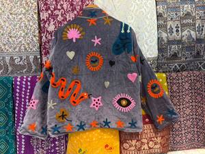 Velvet Mandarin Collar Quilted <b>Reversible</b> Eco-Friendly Cotton <b>Jacket</b> Hand Embroidery Patchwork Design Full Sleeve Autumn Women's - Product Image 4