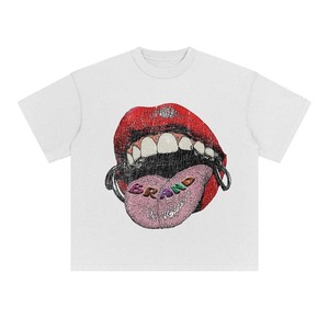 Camiseta Boxy para Mujer, Algodón Premium Suave y Grueso, Estampado Gráfico de Labios DTG, Logotipo Personalizado, Camiseta Urbana, Camiseta Boxy 100% Algodón para Mujer - Product Image 1