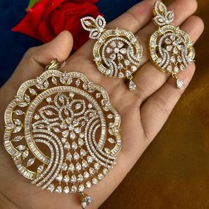 ชุดสร้อยคอประดับอัญมณีสีทองพร้อมต่างหูสำหรับงานแต่งงาน - Product Image 1