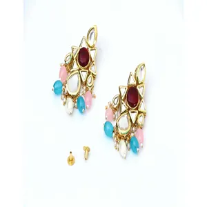 Parure de bijoux fins pour femme, collier ras-du-cou, boucles d'oreilles et Maang Tikka en alliage plaqué or, zircon, motif XOXO, couleur bordeaux - Product Image 4