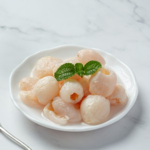 Suministro directo de lichi enlatado de fábrica en almíbar deliciosos lichis enlatados enteros distribuidos por los principales fabricantes de Vietnam - Product Image 1