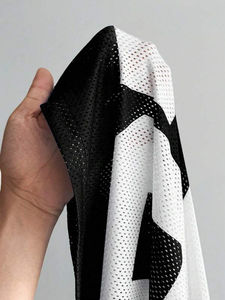 Streetwear personnalisé pour femmes maillot surdimensionné en maille noire imprimé blanc col en V Football T-shirts pour hommes maillots amples - Product Image 4