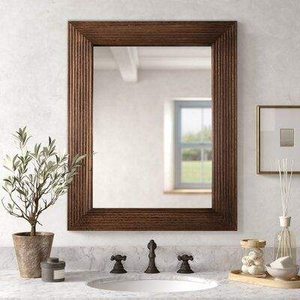 Cadre de miroir mural en bois de style vintage pour la conception de la maison classique avec des détails sculptés à la main et un ton de bois naturel chaud - Product Image 2