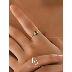 แหวนตราประทับทองเวอร์เมล์ประดับเพทายสีเขียวทรงมรกต ฝังเพชร ประดับอัญมณีอเนกประสงค์ ของขวัญสำหรับเธอหรือคุณแม่ - Product Image 2