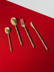 Juego de horquillas de latón en tono dorado de gran calidad a precio razonable para comedores modernos que ofrecen un aspecto elegante - Product Image 4