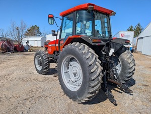 Moteur diesel agricole robuste AGCO ALLIS 8785 174HP 4x4 de 1998 avec équipements, en promotion à prix de gros - Product Image 3
