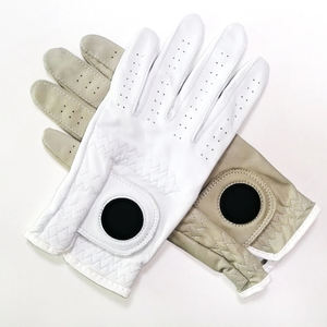 Guantes de Golf Duraderos y Cómodos con Agarre Antideslizante para Hombres y Mujeres - Product Image 3